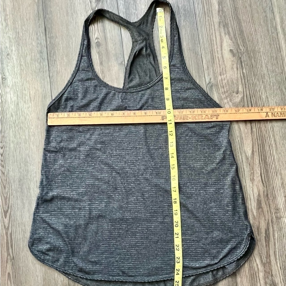 Lululemon tank top M - Picture 7 of 7